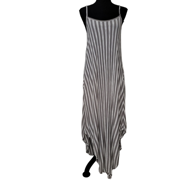 ⭐️Wasabi + Mint Sexy Summer Gray White Striped Maxi Dress Sz S - Picture 2 of 6